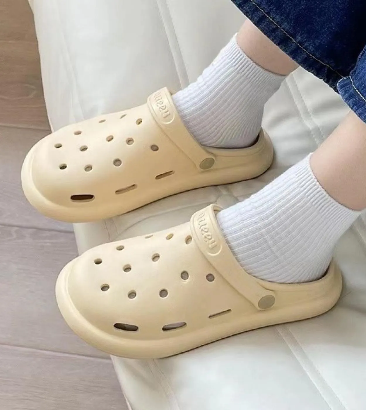 2023 nuove scarpe da donna pantofole impermeabili da donna estate all'aperto scivoli da donna suola morbida scarpe da giardino c