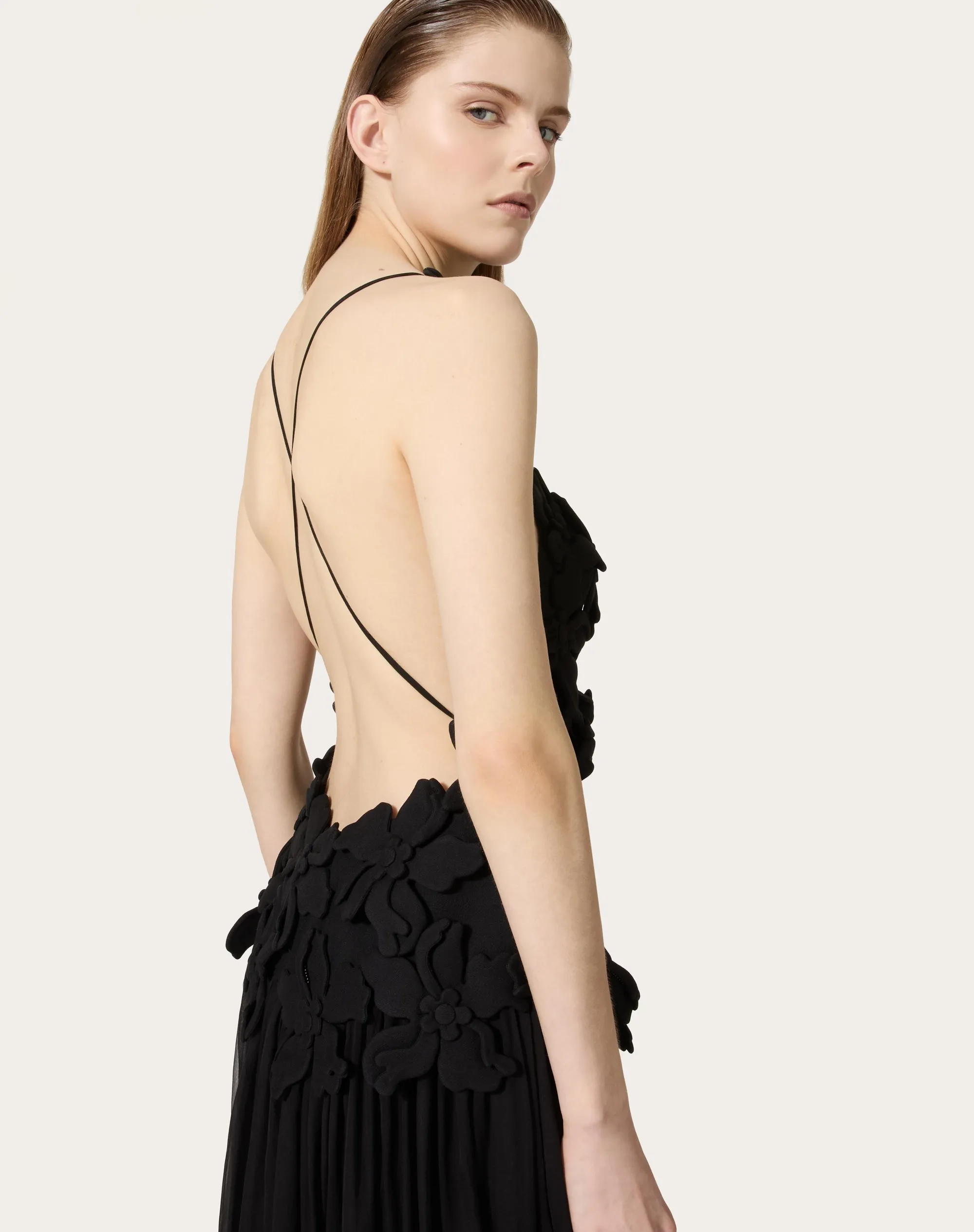 ABITO LUNGO IN CREPE COUTURE RICAMATO