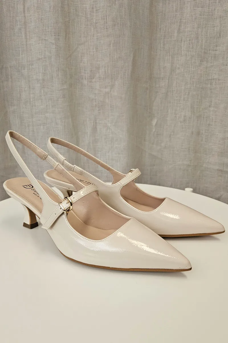 Divine Follie