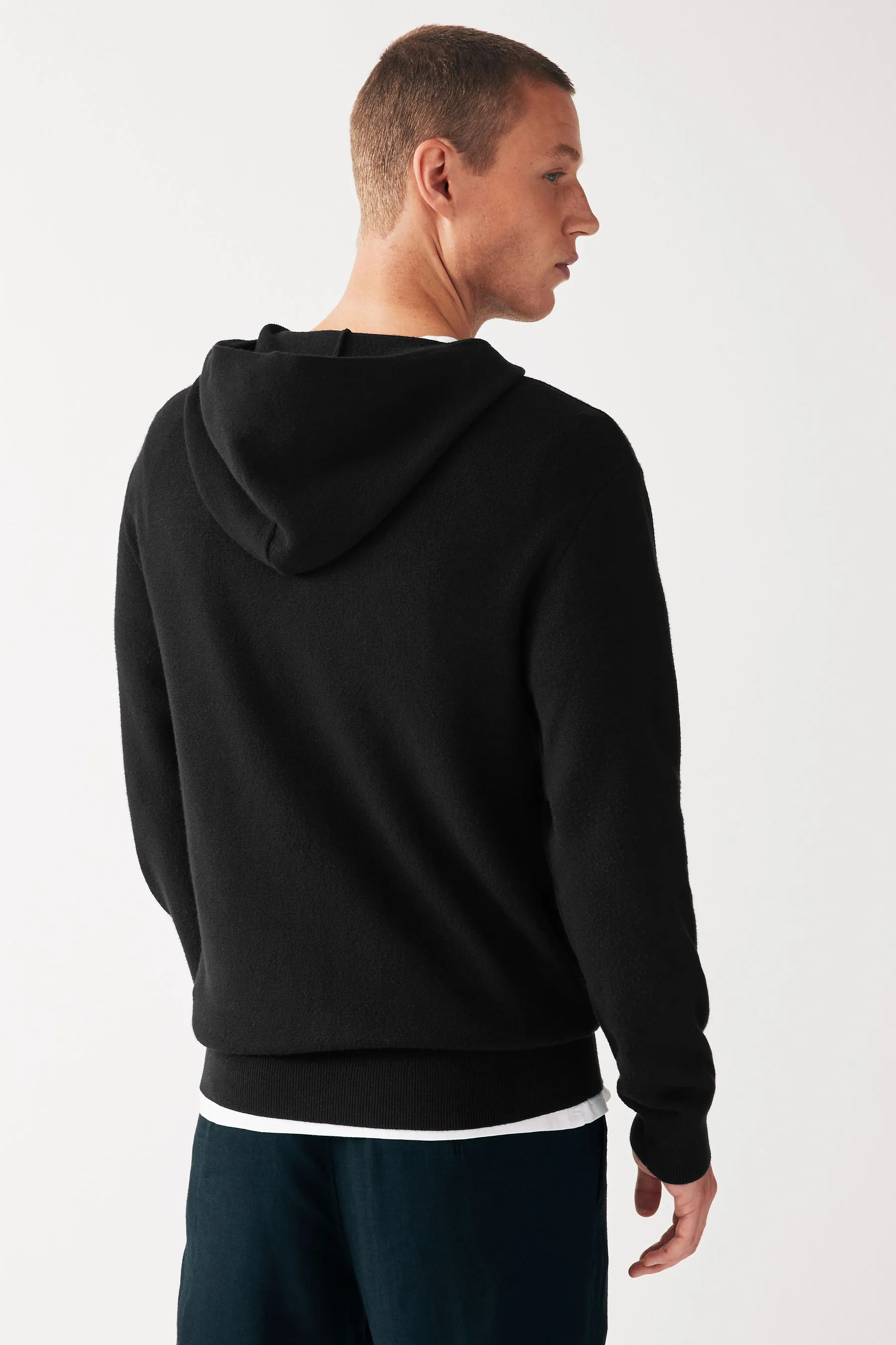 Felpa comoda lavorata a maglia con cappuccio