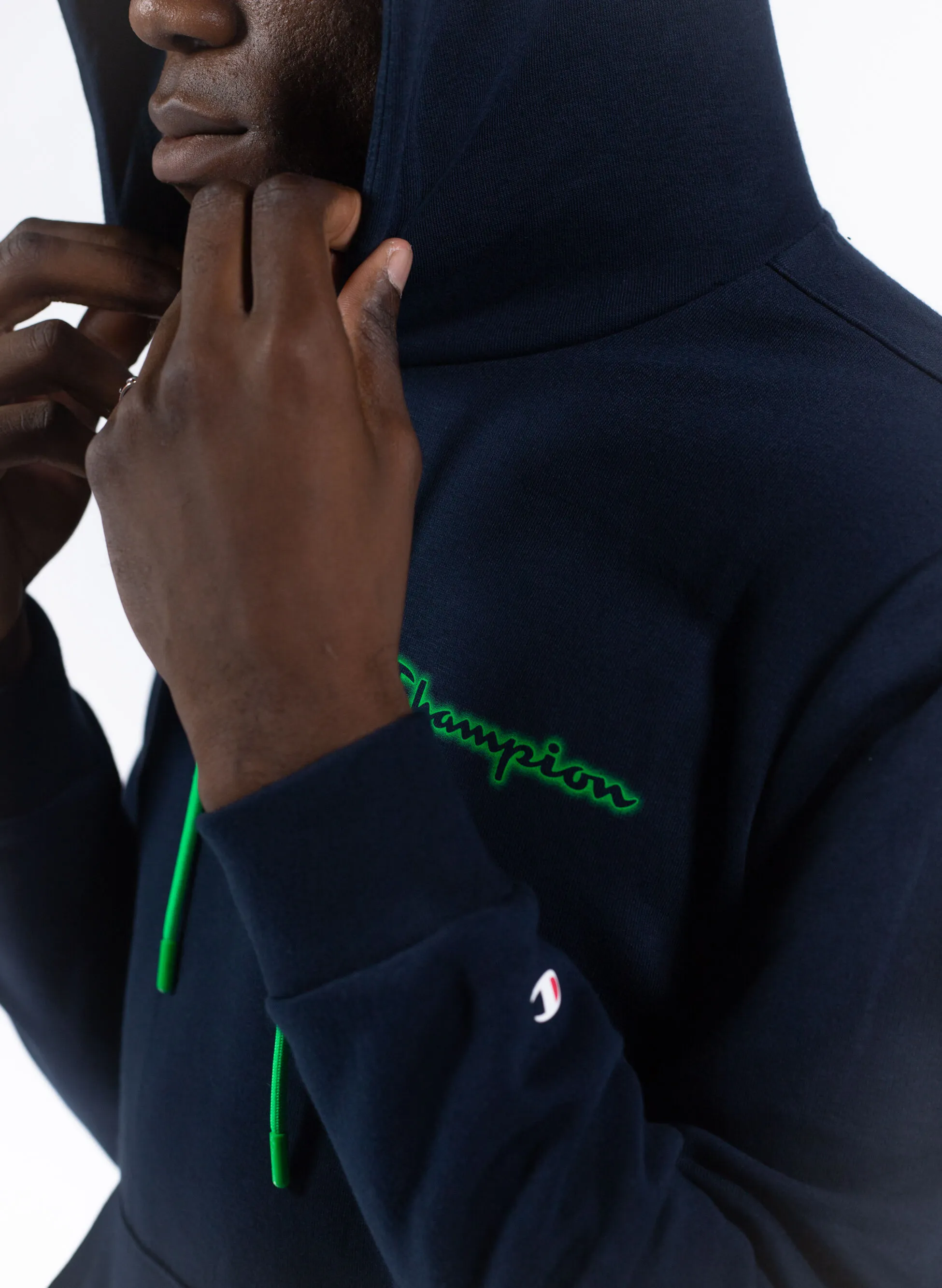 felpa  neon con cappuccio