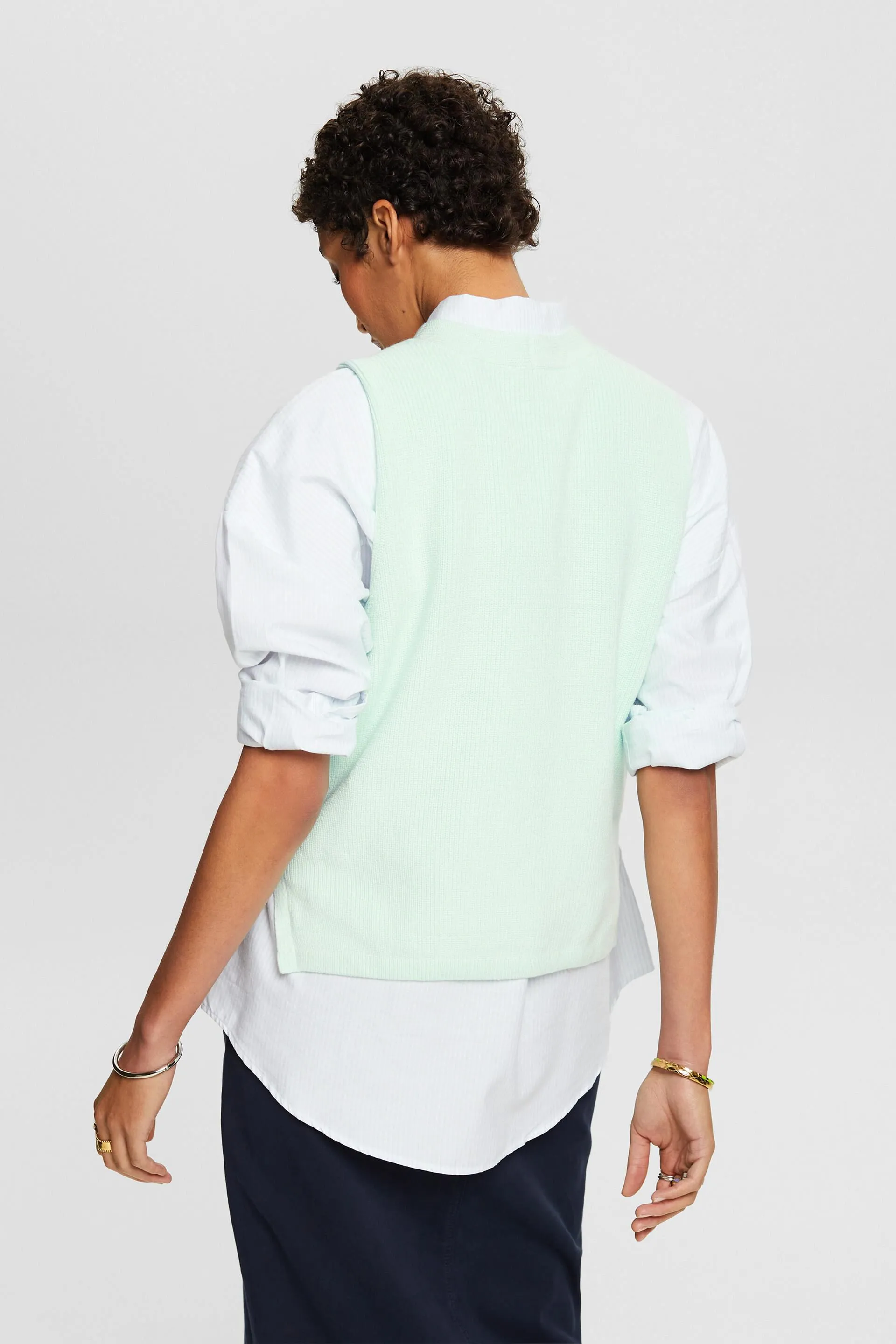 Gilet in maglia a coste con scollo a V