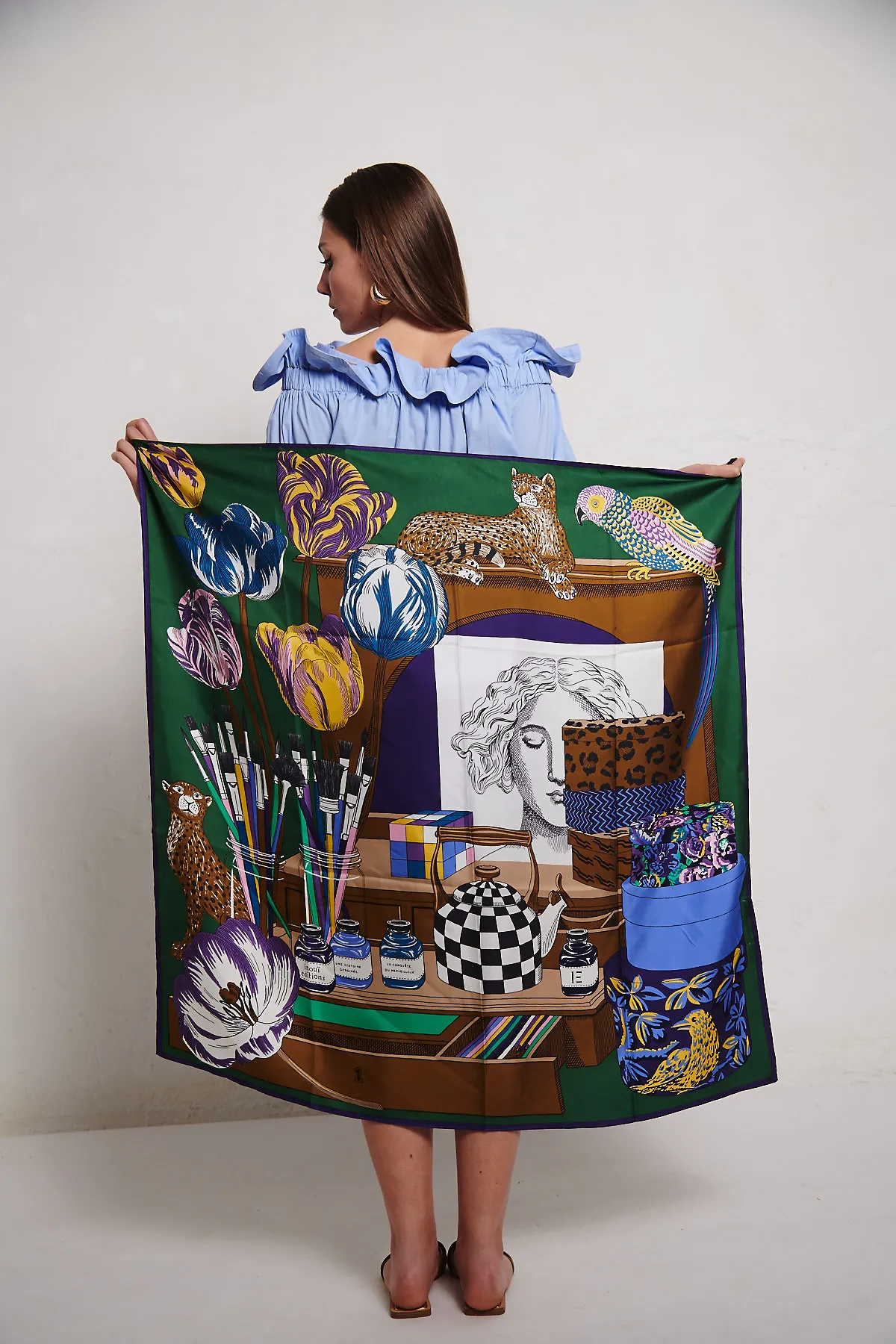 INOUI EDITIONS Foulard 100×100 con stampa astratta