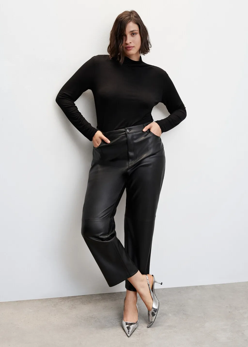 Pantaloni diritti similpelle