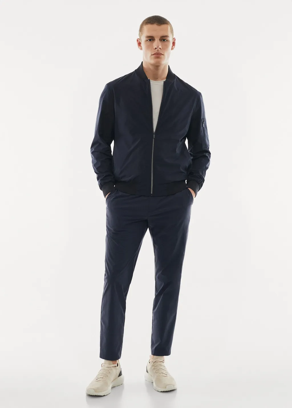 Pantaloni tecnici idrorepellenti