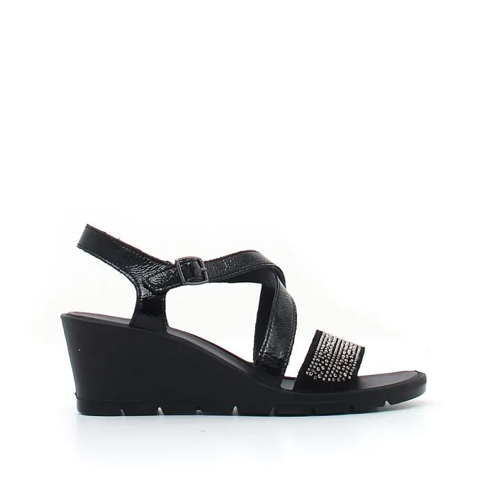 SANDALI IN PELLE E VERNICE
