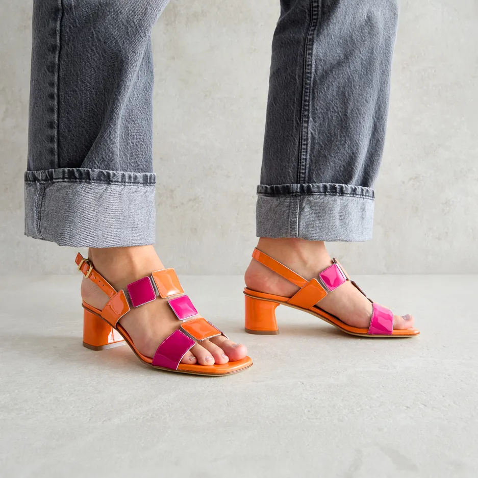 Sandalo in Vernice Arancio