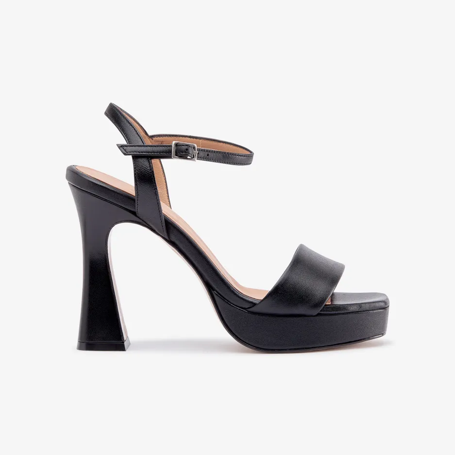 Sandalo Nero con Plateau