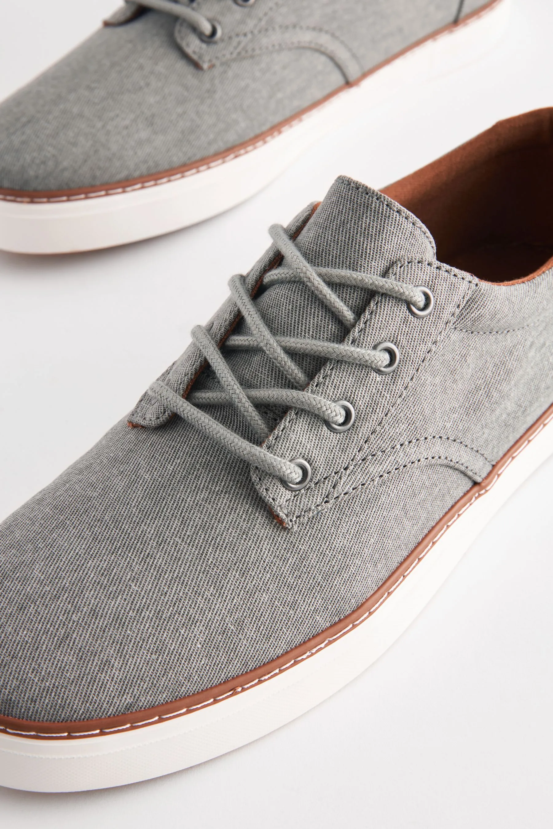 Scarpe da ginnastica Derby in tela    