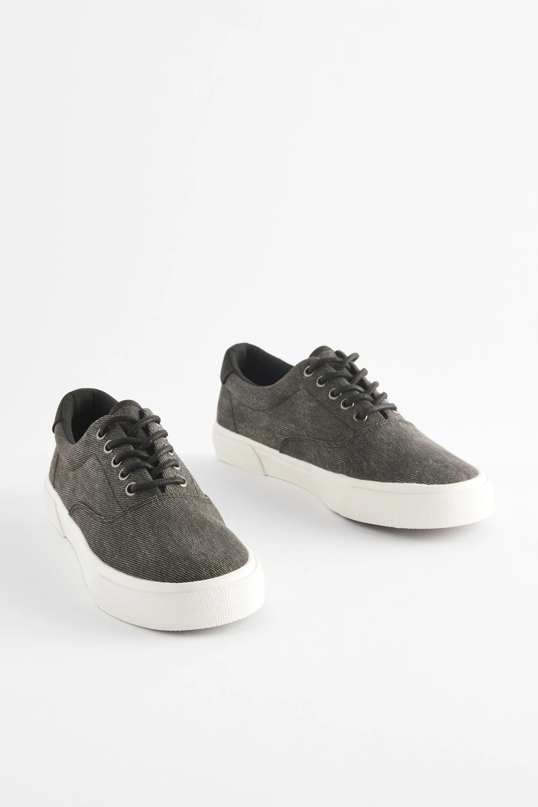 Scarpe da ginnastica in tessuto slavato