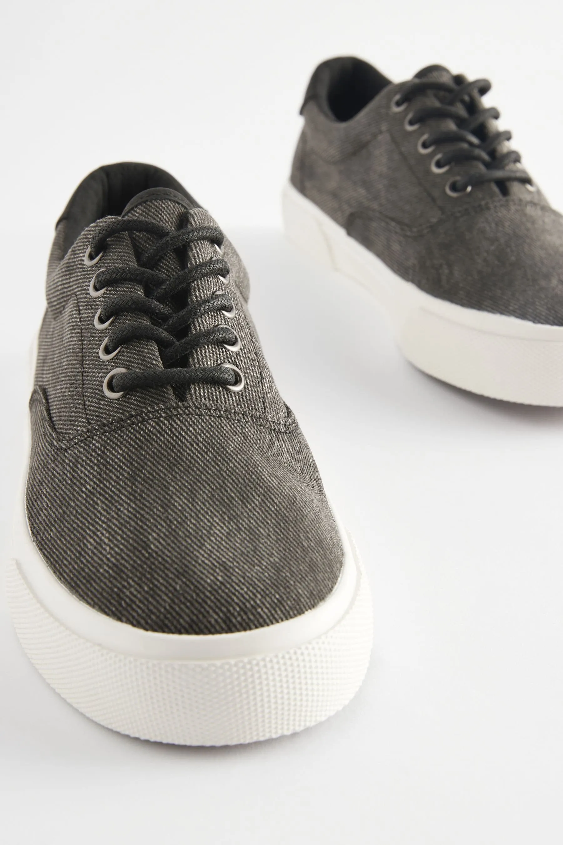 Scarpe da ginnastica in tessuto slavato