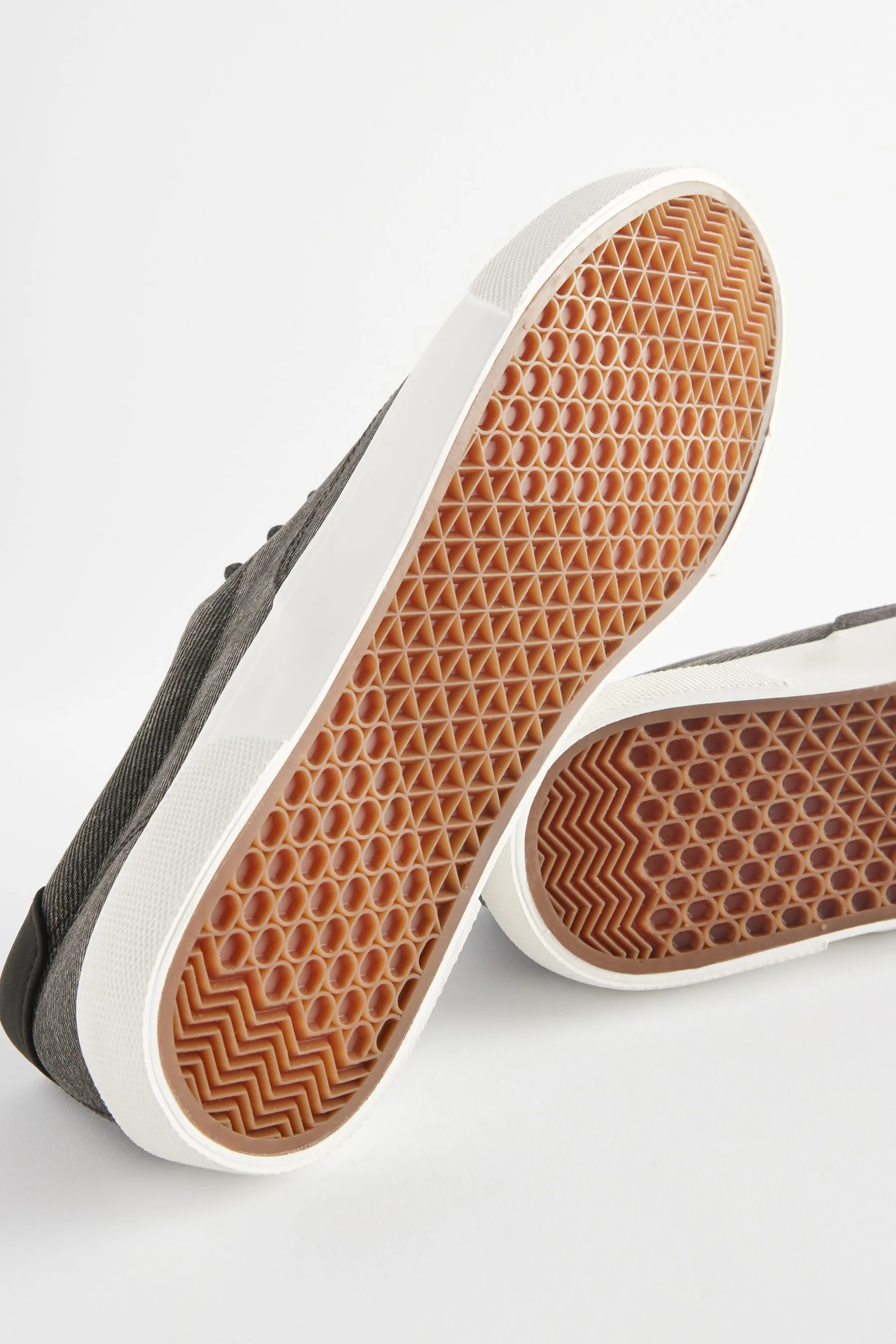 Scarpe da ginnastica in tessuto slavato