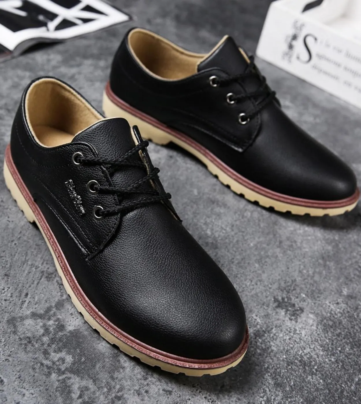 Scarpe da uomo in pelle da uomo autunno Scarpe da uomo moda casual da uomo Trend Wild Work Slip Scarpe singole impermeabili tras