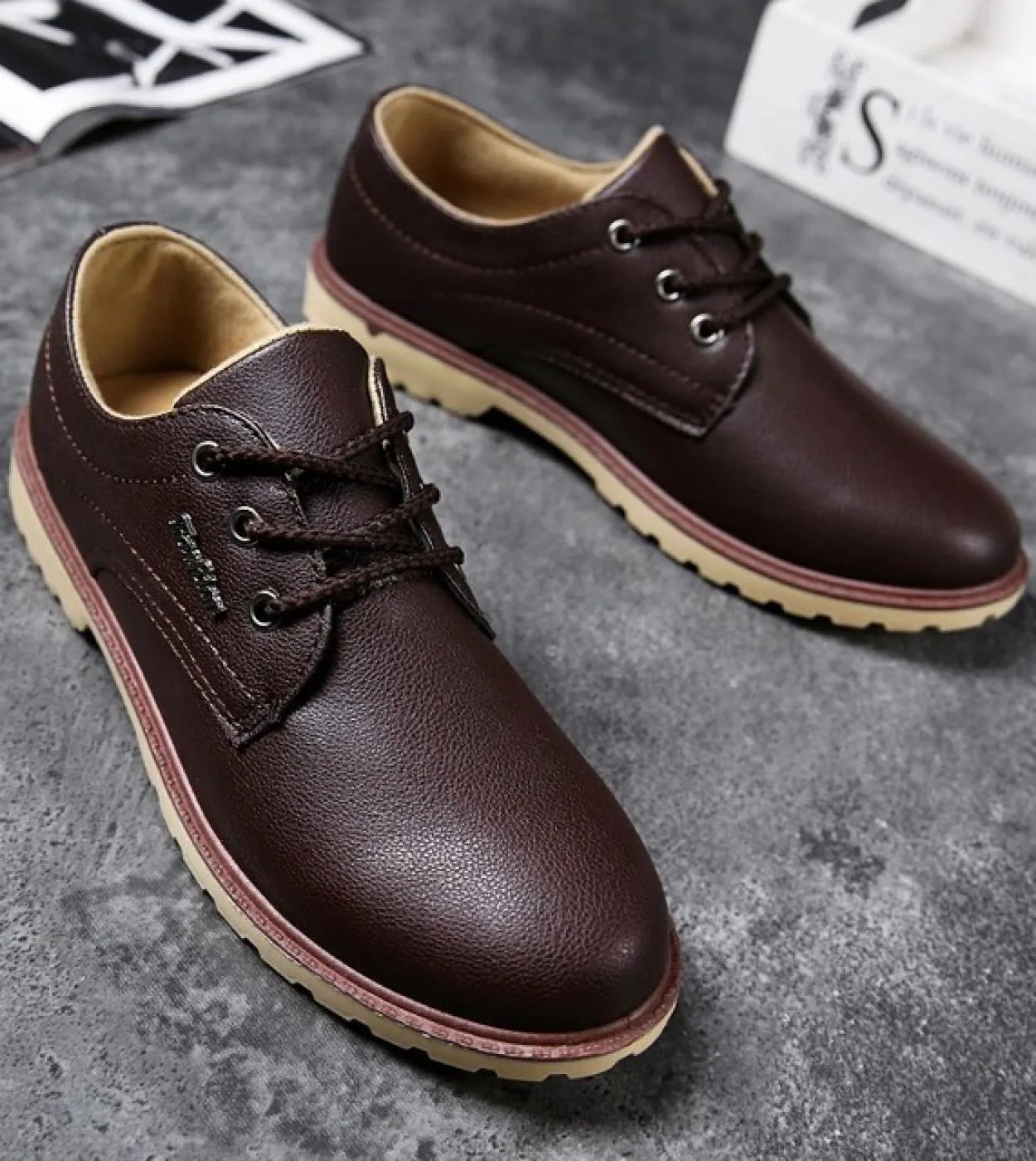 Scarpe da uomo in pelle da uomo autunno Scarpe da uomo moda casual da uomo Trend Wild Work Slip Scarpe singole impermeabili tras